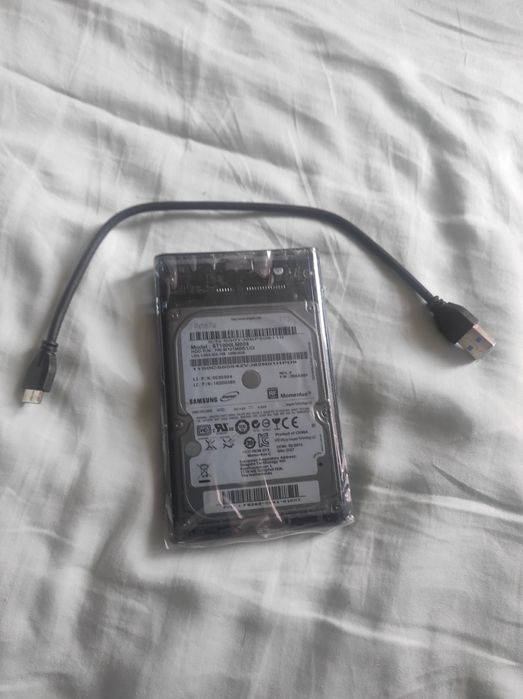 Продам внешний жёсткий диск обьемом 320гб USB 3,0