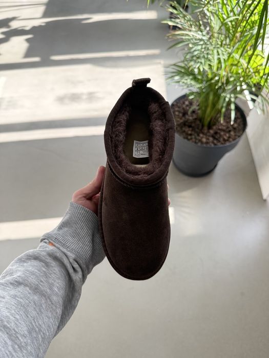 Дамски апрески UGG
