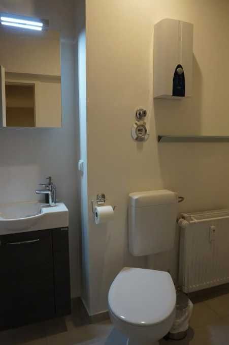 Дава се под наем Едностаен апартамент в Пловдив, Тракия - 42 кв.м за 155 € - Снимка #2