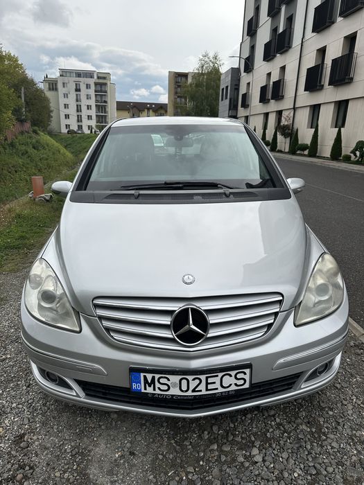 Mercedes benz b180 automatic