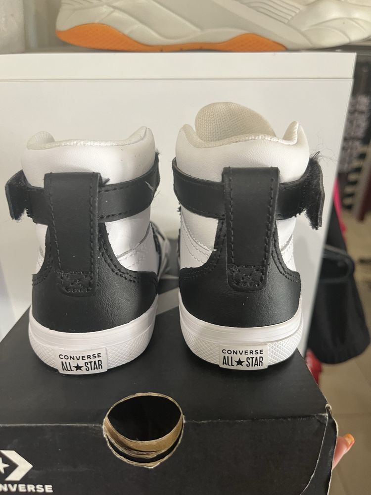 Детски кецки Converse номер 25