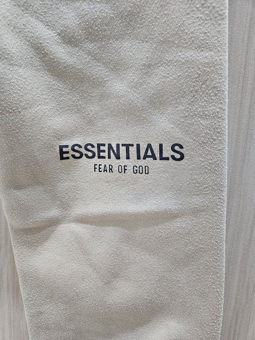 Essentials Fear of God - долница