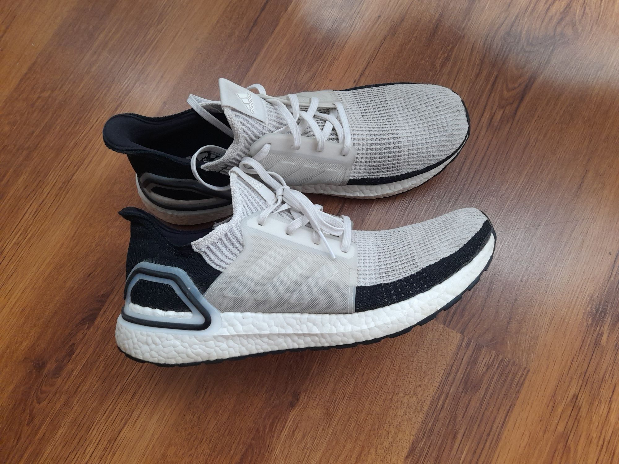 Adidas Ultra Boost 19 маратонки 47 номер.