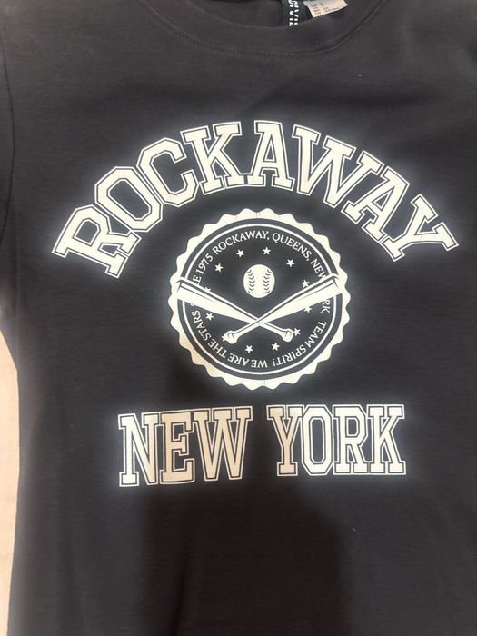 тениска по тялото