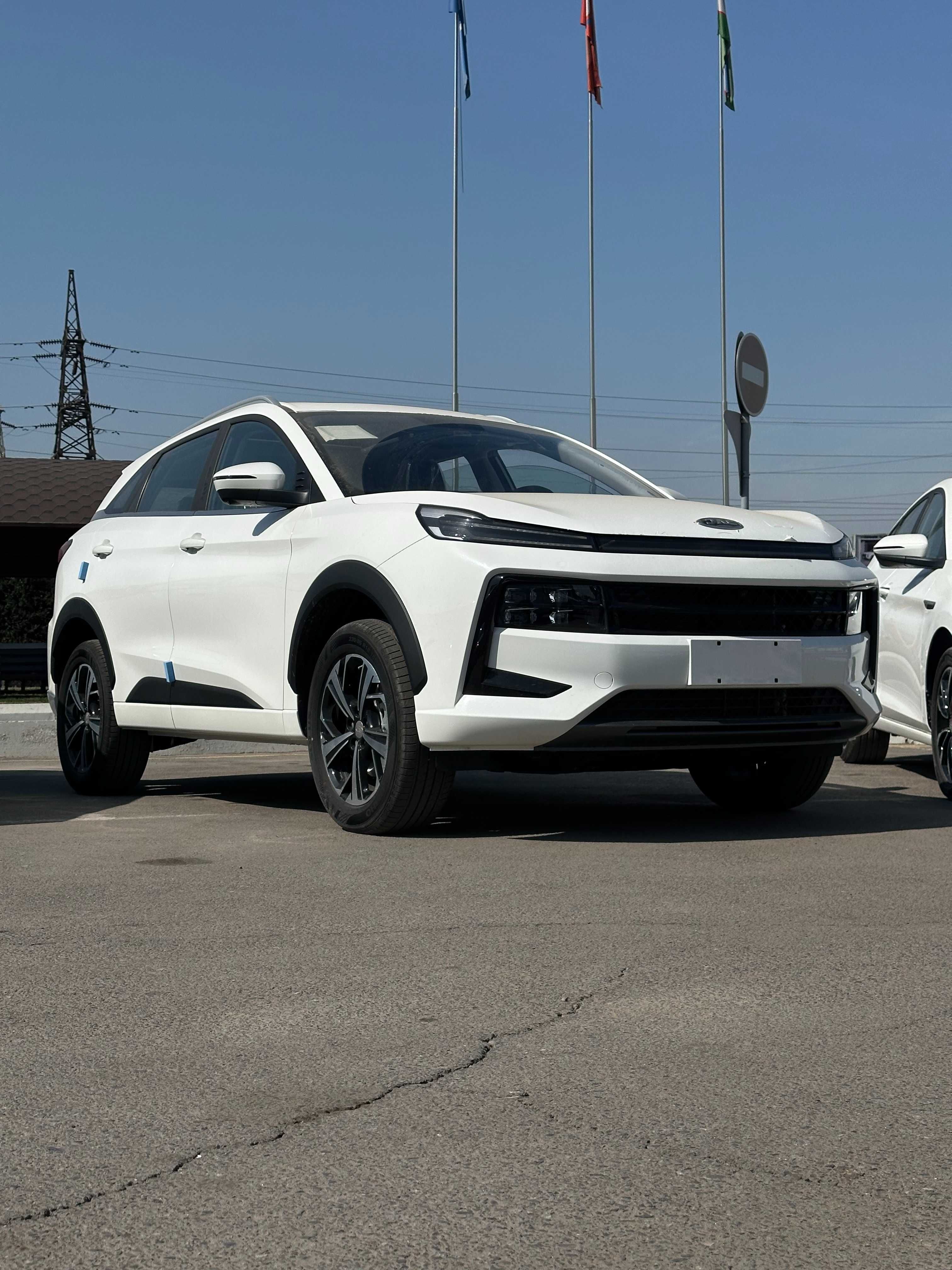 JAC JS 6 crossover car