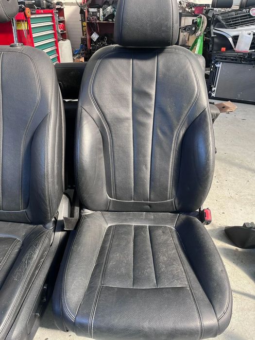 Interior Negru BMW Seria 5 G30 Piele Electric