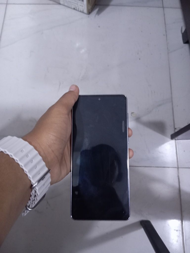 Samsung A 73 sotiladi