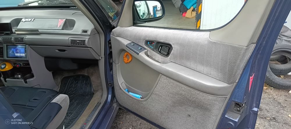 Мини-ван 6+1  отличен