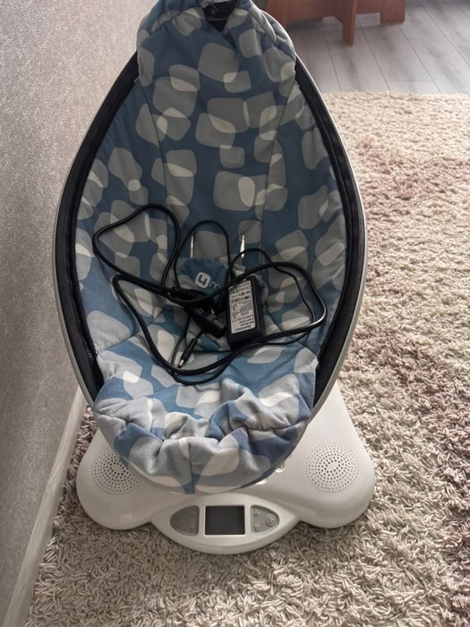 Качалка детская продам