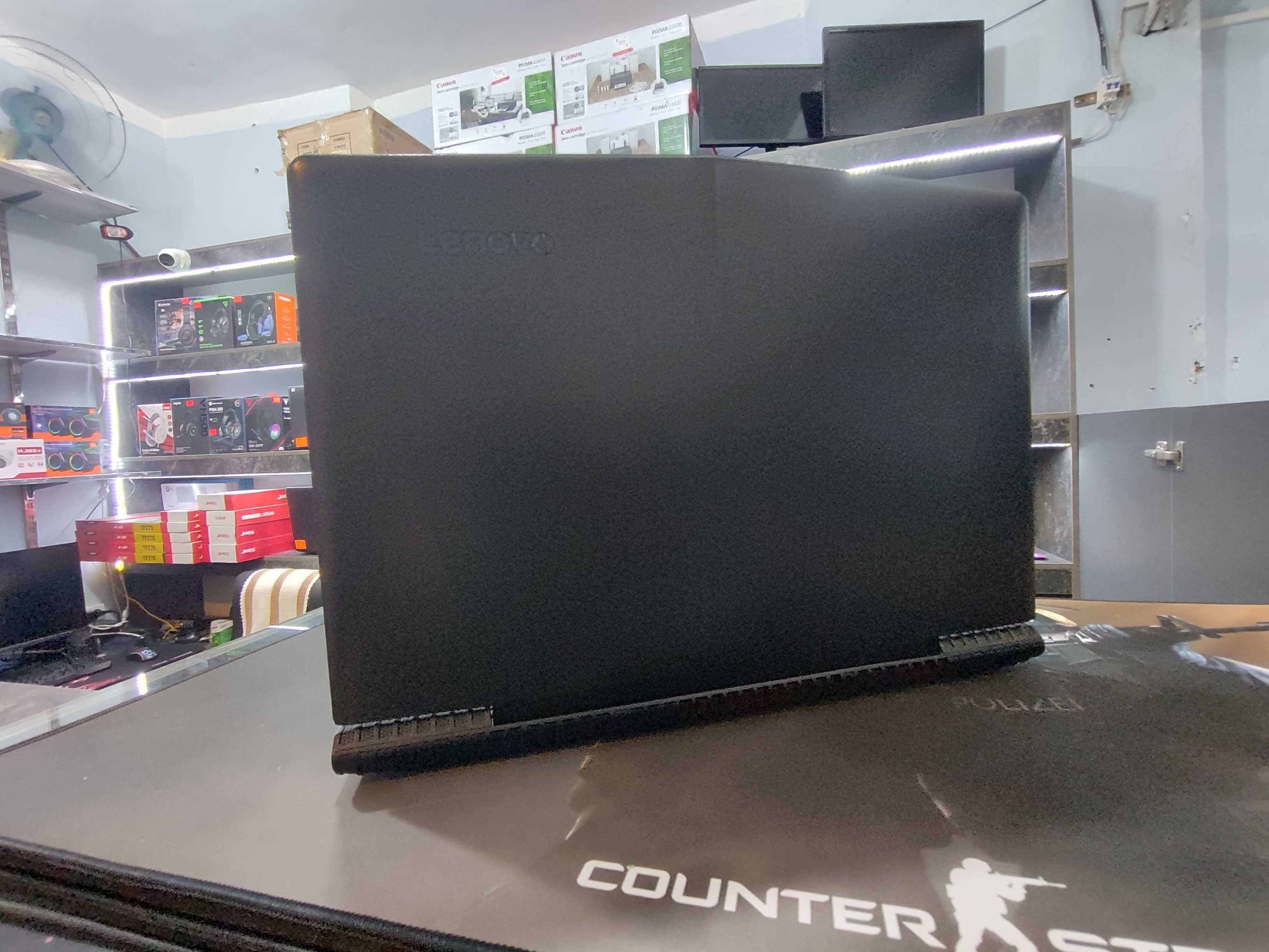Мощный игравой ноутбук Lenovo Legion Y520 Intel Core i7-7700HQ