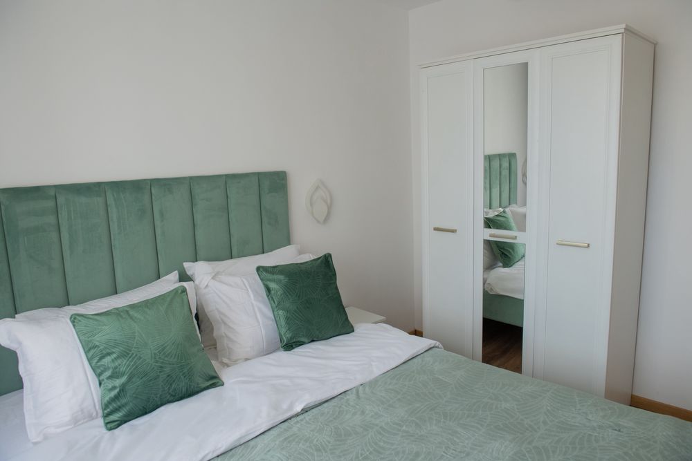 Inchiriez apartament 2 camere regim hotelier Piatra Neamt zona Mall