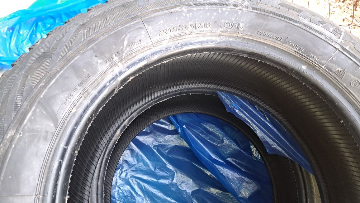 Зимние шины Bridgestone Blizzak