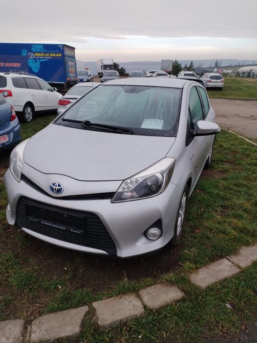 Toyota Yaris 1,5 Hybrid ,an 2013,Automata