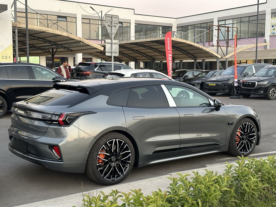 Zeekr 001 Z sport Restyling Full chegirma narxda garantiyalari bilan