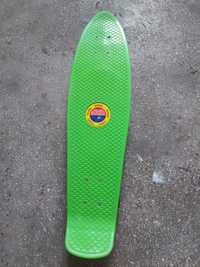 Penyy board verde