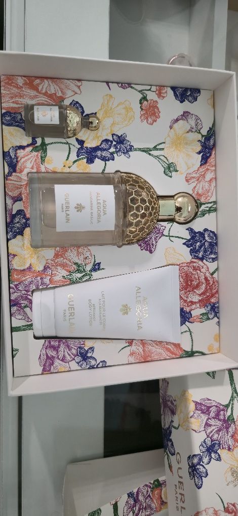 Guerlain  Aqua Allegoria Mandarine Basilic 
Guerlain
Aqua Allegoria Ma