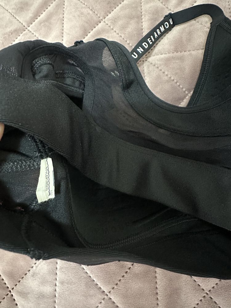 Спортен сутиен UNDER ARMOUR