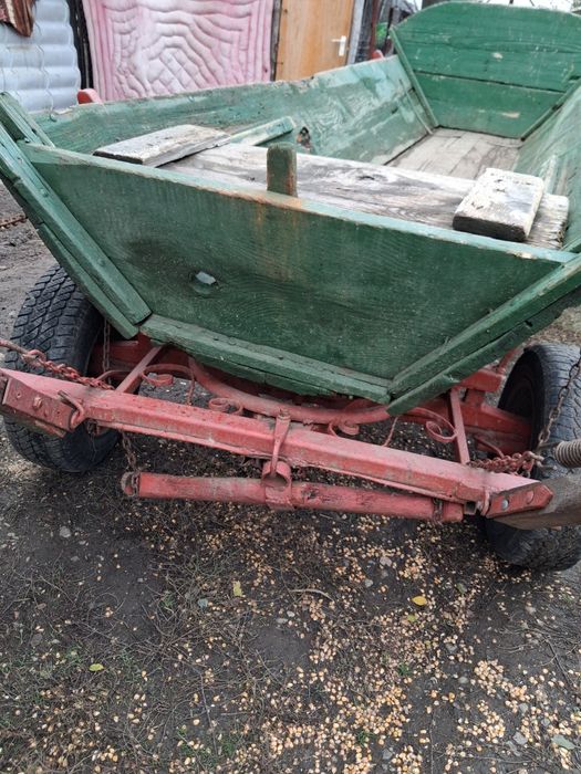 De vânzare căruță