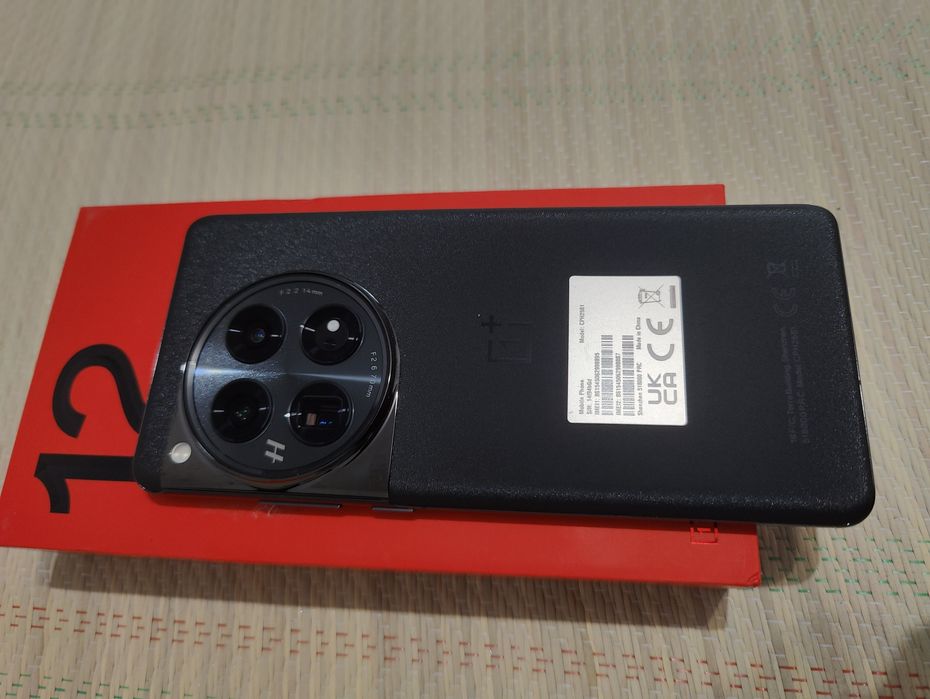 Oneplus 12 impecabil