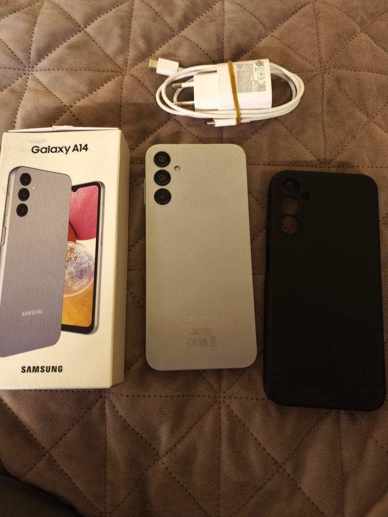 Samsung Galaxy A14 – 64GB / 4GB RAM, сив

Телефонът е изпол