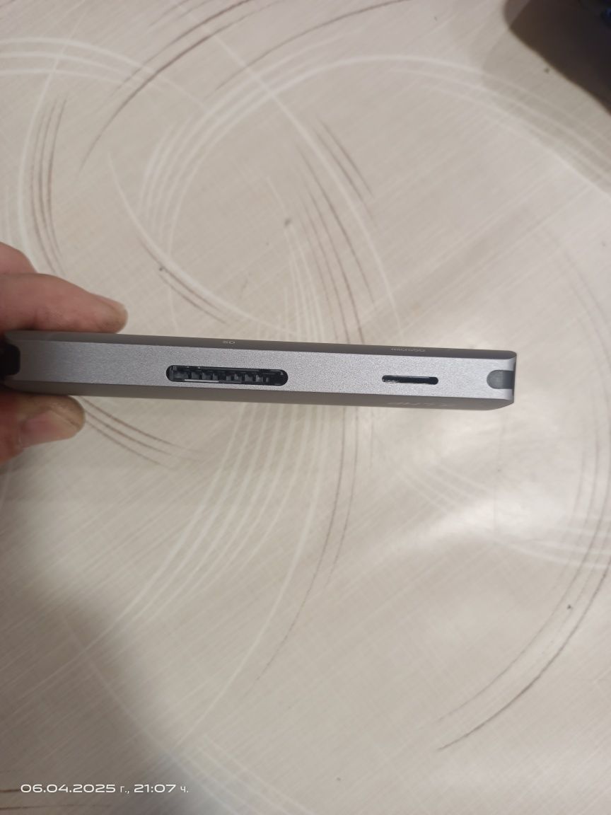 Докинг станция USB-c