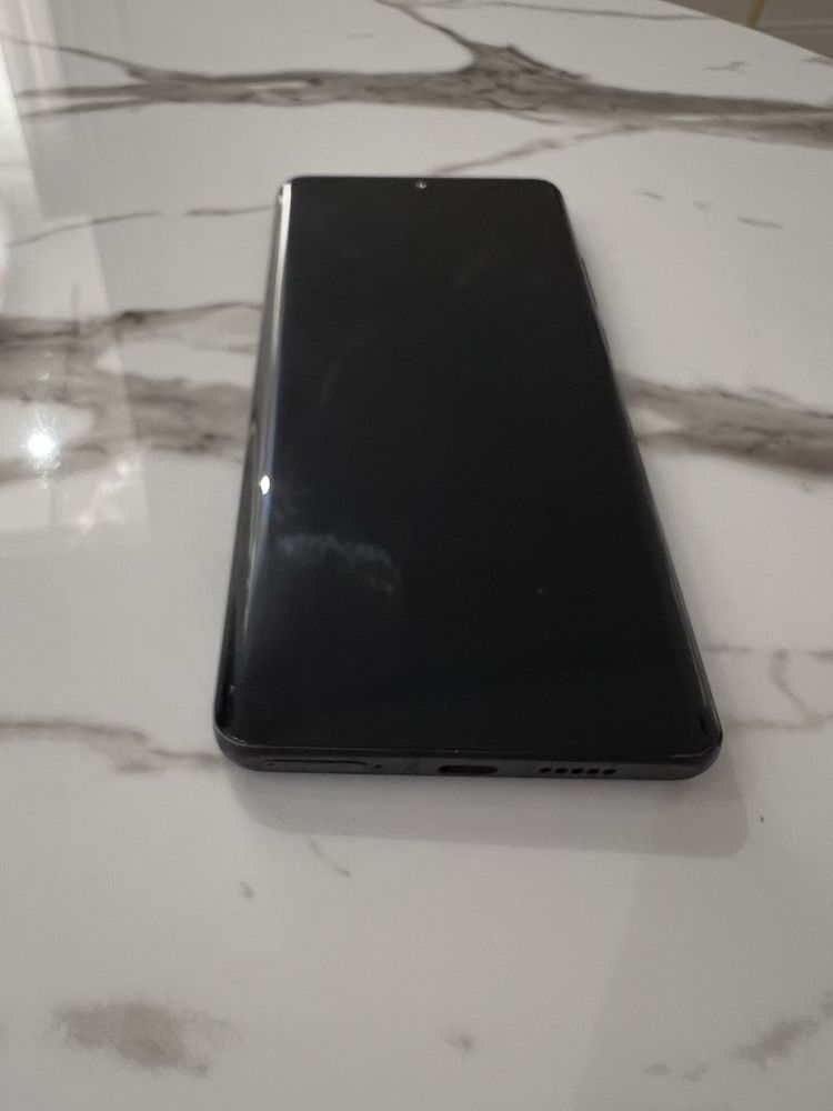 Huawei P30 Pro, 256 GB ROM, 8 GB RAM