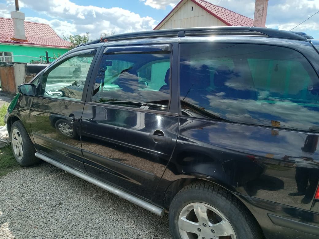 Срочно продам Ford Galaxy 2005 г