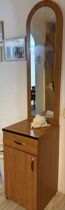 Прдам тумбу с зеркалом