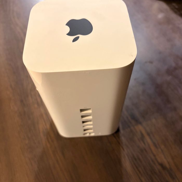 Рутер  Apple AirPort Extreme A1521. USA