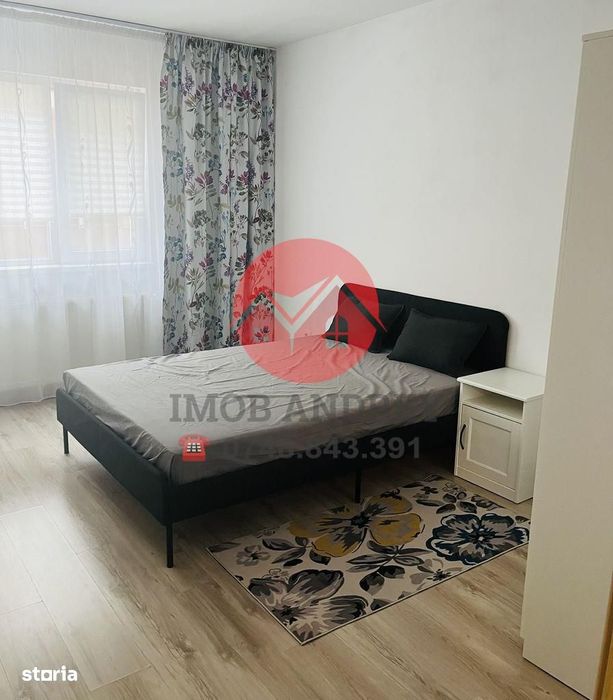 Apartament 3 camere ultracentral, vedere Piata Civica