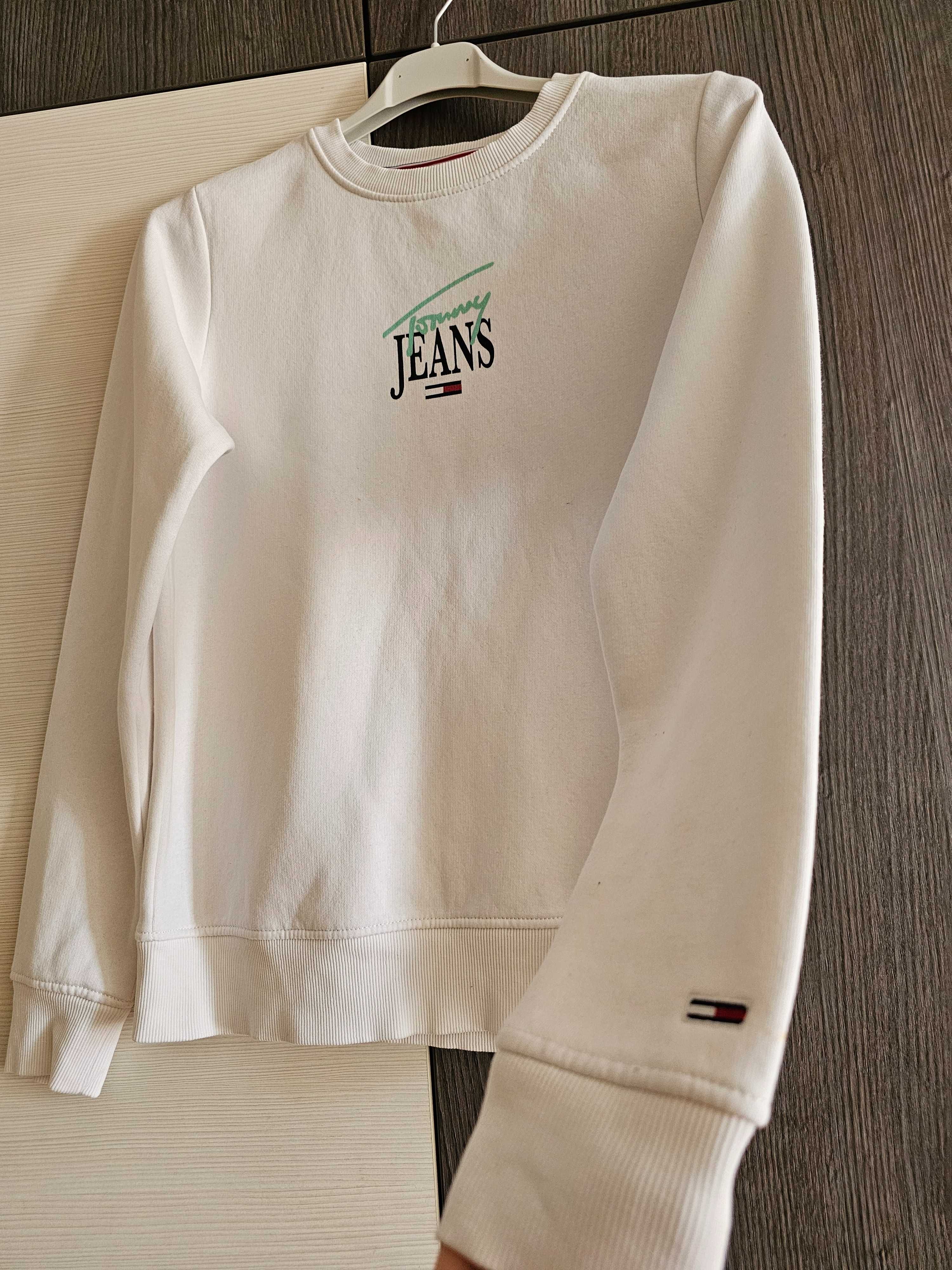 Суичър Tommy Hilfiger  XXS - XS. Оригинален