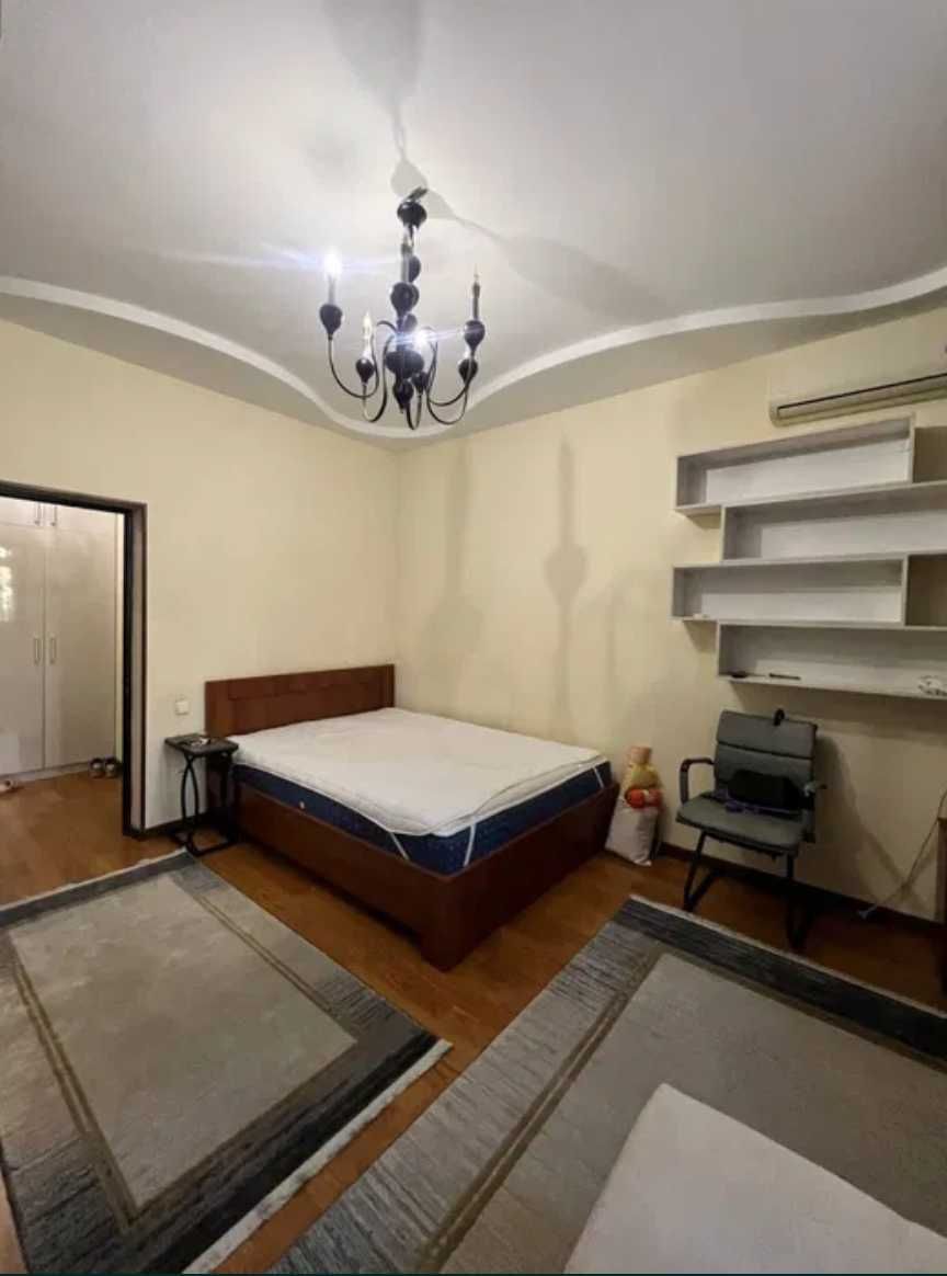 (Добрый) парк Бобура, 65 м², 2/1/5, Просторная, Уютная