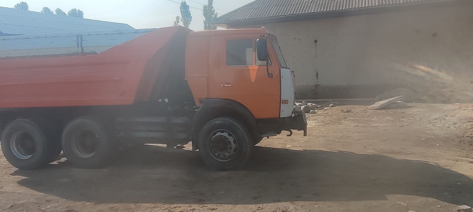 KAMAZ sotiladi.  Sirochna.