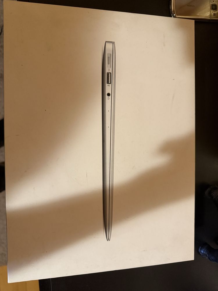 MacBook Air13 Не използван