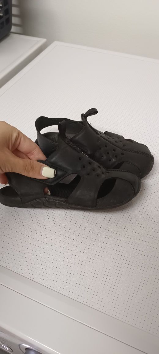 Сандали на Nike 27