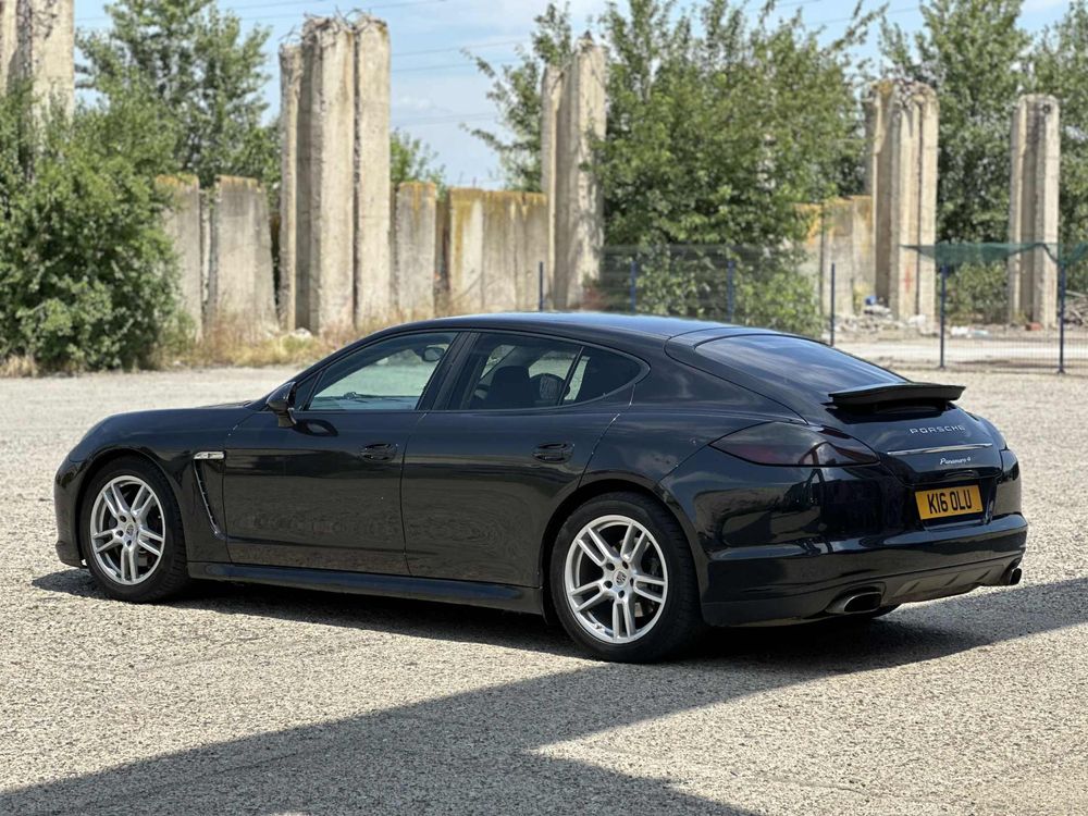 Porsche Panamera V6 4 S-A
