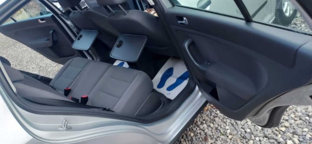 VW  golf 5 plus 1.4 MPI. 2006 euro4 (motor clasic)