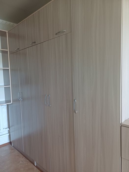 Продам шкафы в хорошем состоянии 1130×2320×600;800×2320×600;900×2320×6