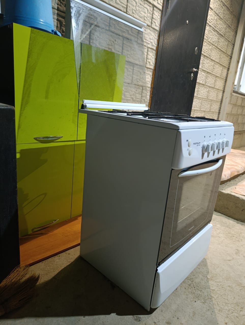 Продам газовую плиту Nord.