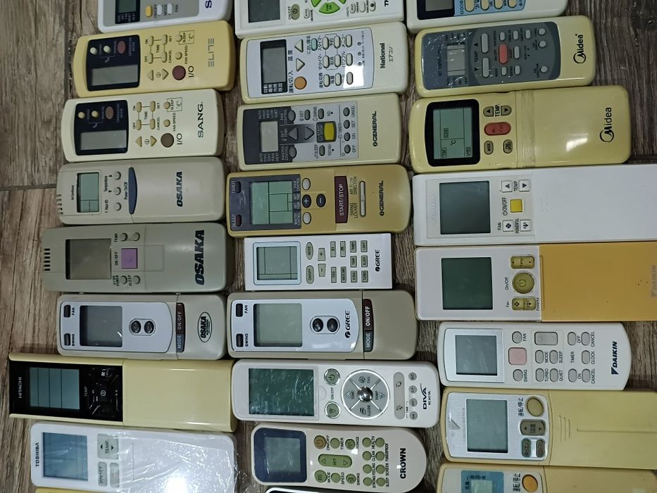 Дистанционно за климатик Air conditioning remote genuine