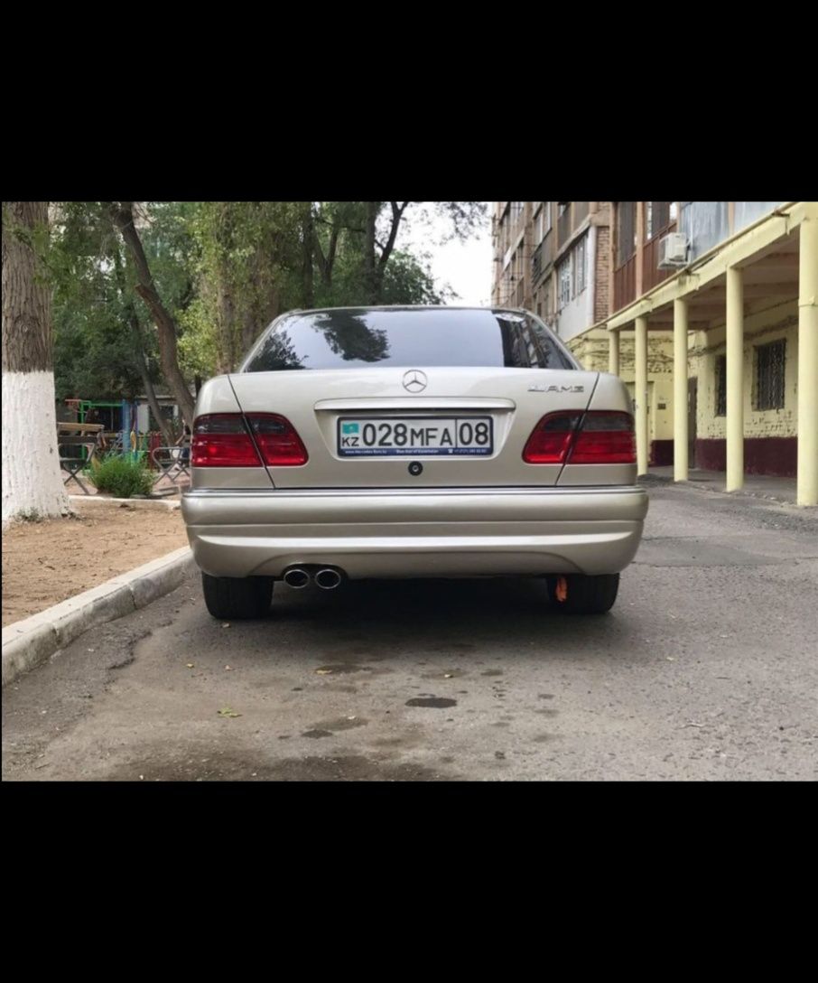 Бампер передний Мерседес w210 AMG "Аналог"