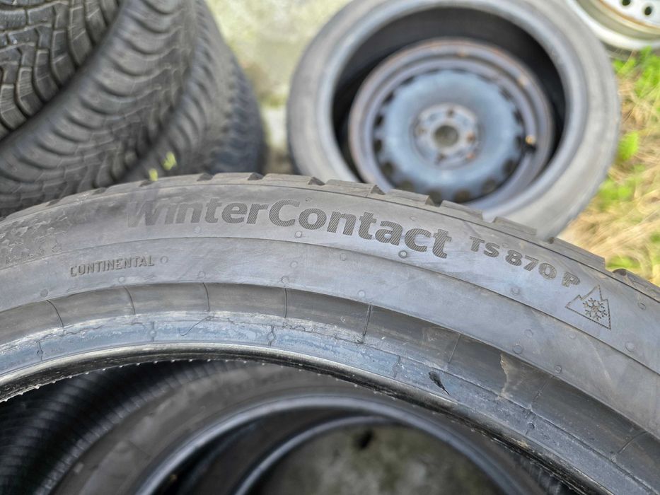 2бр Зимни гуми 235 40 19 - Continental