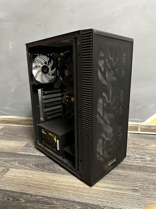 Unitate AMD Ryzen 3 4100, 16GB DDR4, 650W (FARA PLACA VIDEO)
