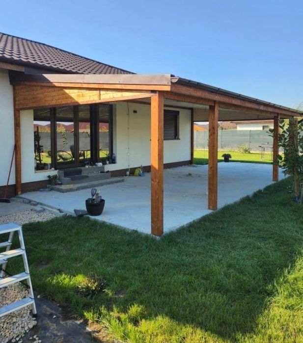 Cabane din lemn tip A, Terase