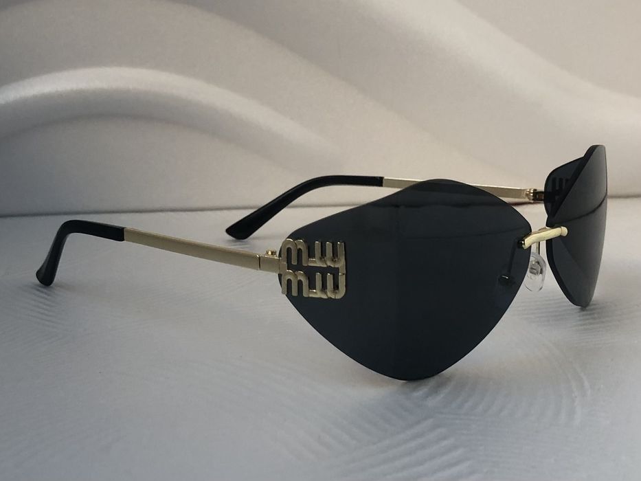 Модерни дамски слънчеви очила