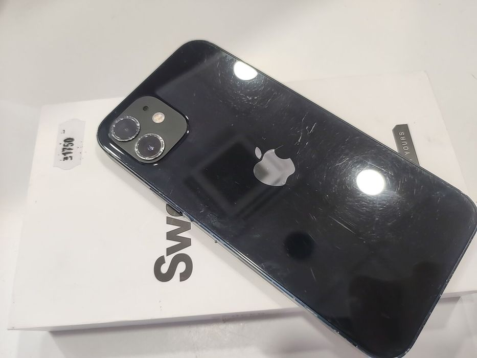 Vând iPhone 12 de 64 GB