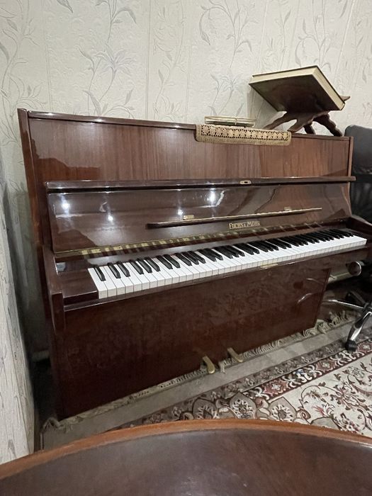 Пианино Fuchs Möhr