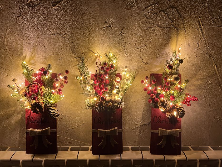 Коледни украси и аранжировки