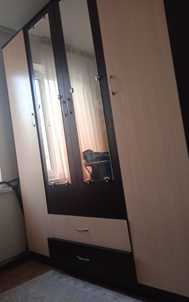 Продаётся шифонер.
