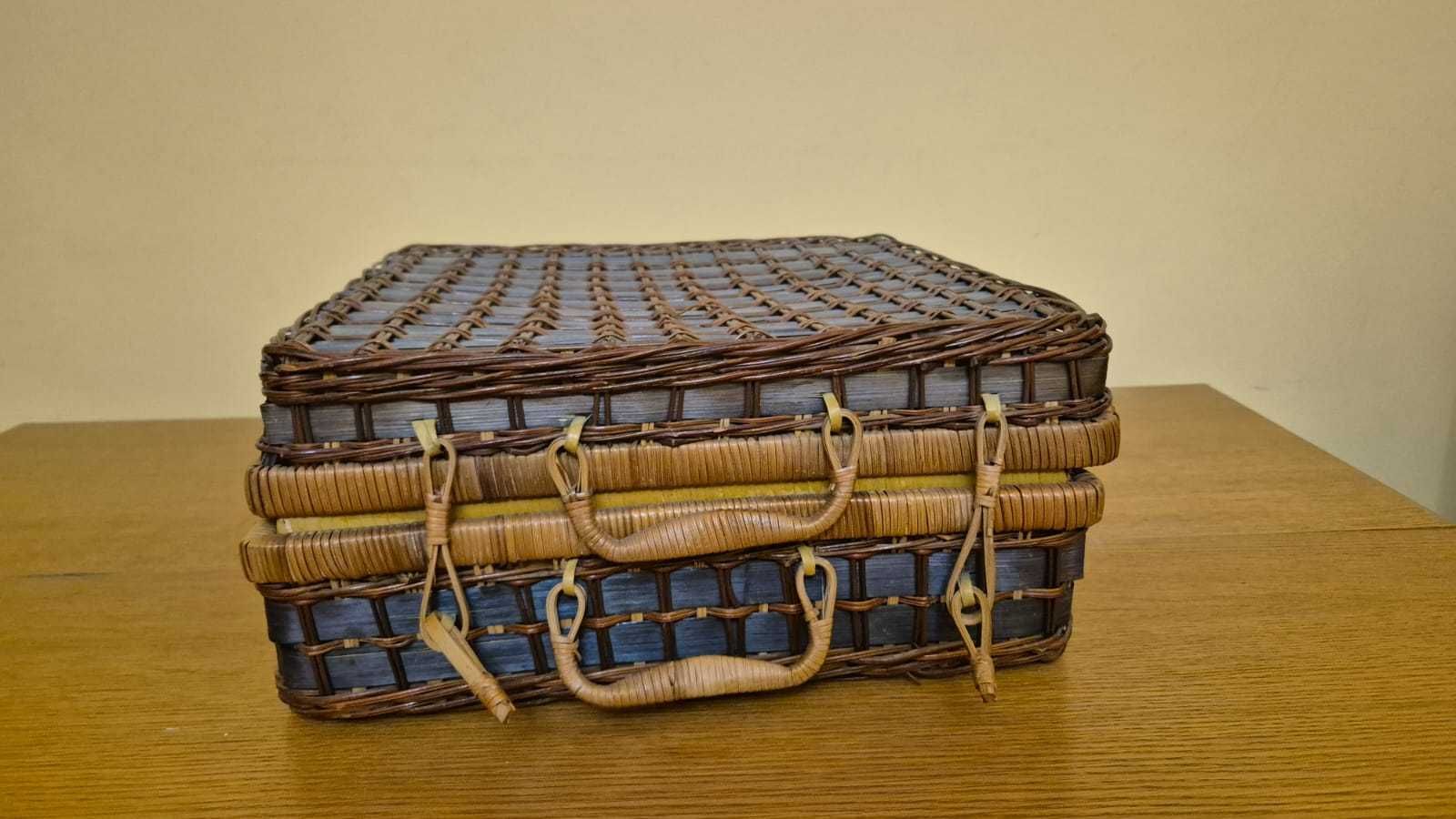 Кофейный сервиз из очень тонкого японского фарфора, ретро